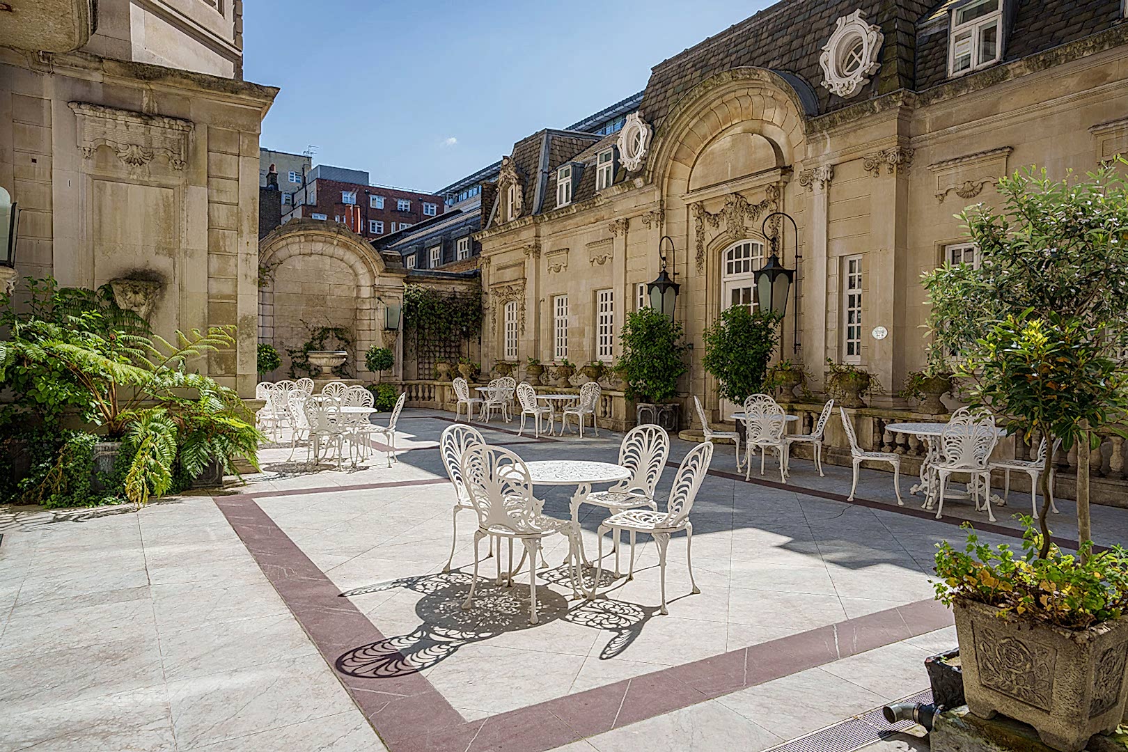 Welcome to Dartmouth House Membership